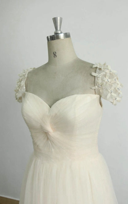 A-line Cap Sleeve Sweetheart Tulle Sweep Train Long Wedding Dresses