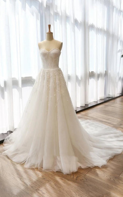 A-line Sweetheart Sleeveless Zipper Beading Tulle Appliqued Wedding Dresses