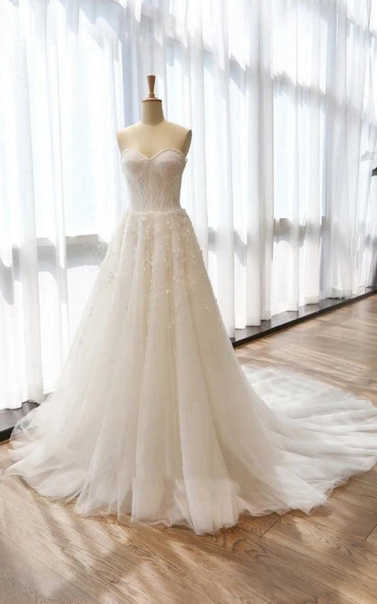 A-line Sweetheart Sleeveless Zipper Beading Tulle Appliqued Wedding Dresses