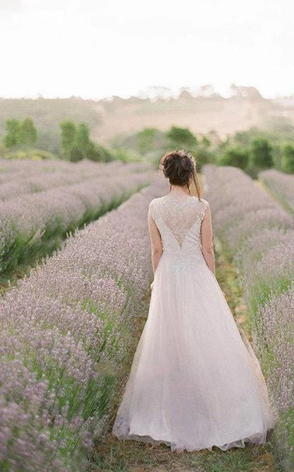 Jewel Neck Sleeveless Long Tulle Wedding Dresses with Beading