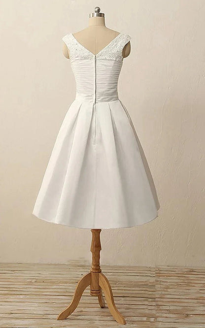 Short V-Neck Pleats Beading Appliques Zipper Satin Wedding Dresses