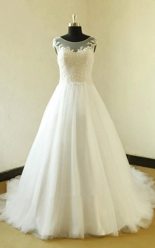 Cap Sleeve A-line Lace Appliques Beading Zipper Tulle Wedding Dresses