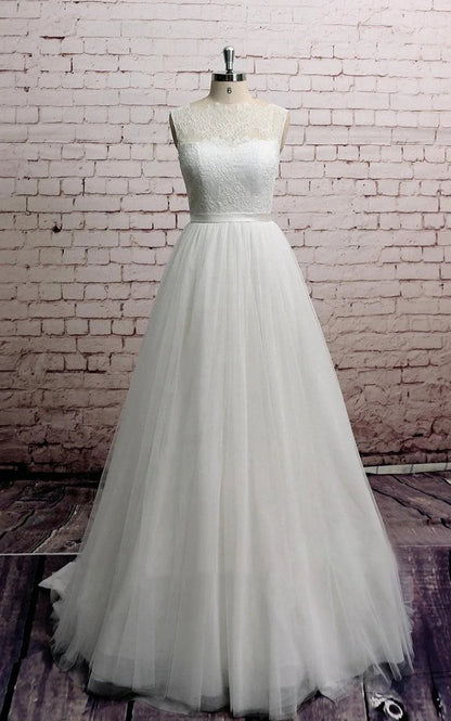 Princess Sleeveless A-line Tulle Long Wedding Dresses with Sash