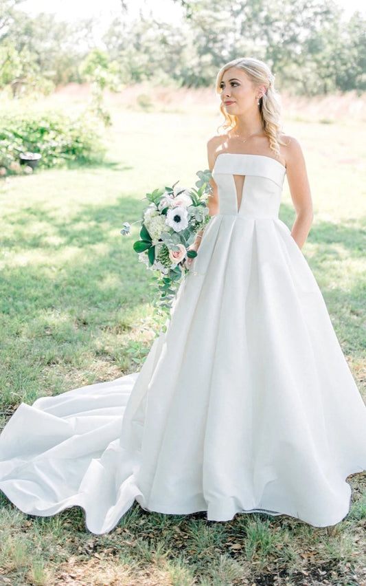 Satin A-line Strapless Beach Elegant Wedding Dresses with Button Back And Chapel Train