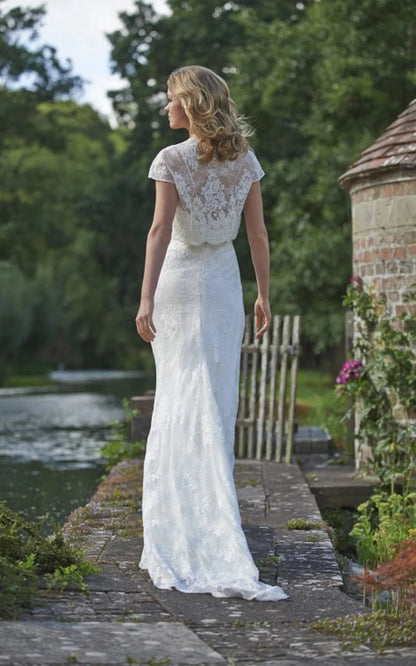 Floor-Length Square Cap-Sleeve Appliqued Lace Wedding Dresses
