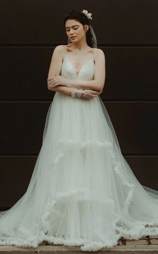 Modern A-line Tulle Spaghetti Neckline Sleeveless Wedding Dresses with Tie rs