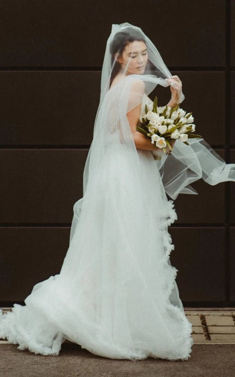 Modern A-line Tulle Spaghetti Neckline Sleeveless Wedding Dresses with Tie rs