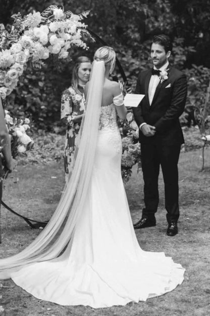Split Front Off-the-shoulder Sweetheart Satin Wedding Dresses with Lace