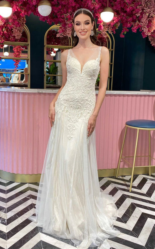 Bohemian Mermaid Lace Tulle V-neck Sleeveless Wedding Dresses with Appliques and Pleats