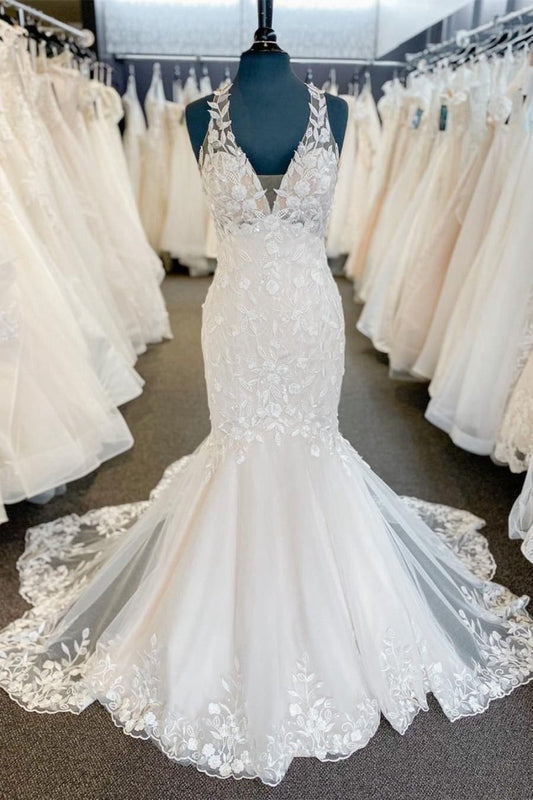 Halter Appliqued Mermaid Lace Wedding Dresses