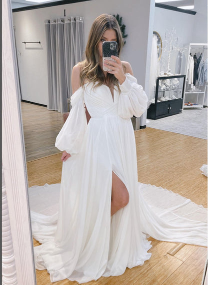 A-line Sweetheart Long Sleeves Chiffon Sweep Train Wedding Dresses