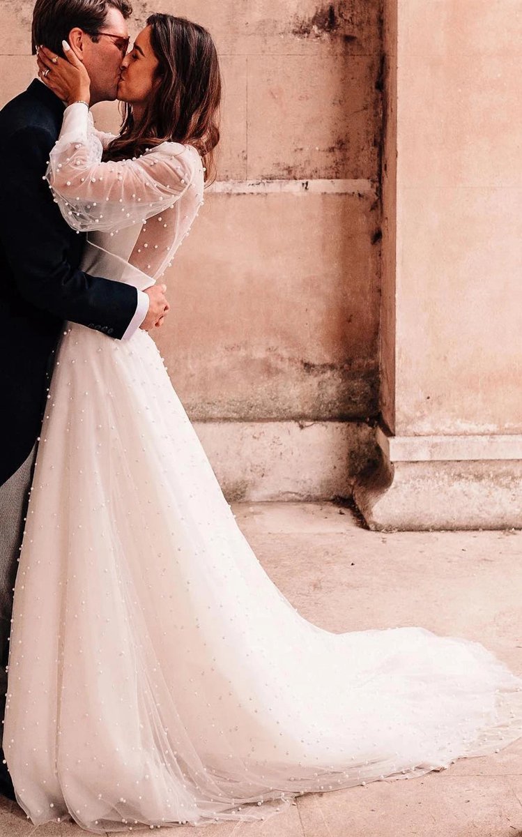 Plunging Neckline A-line Lace Casual Wedding Dresses with Open Back And Beading