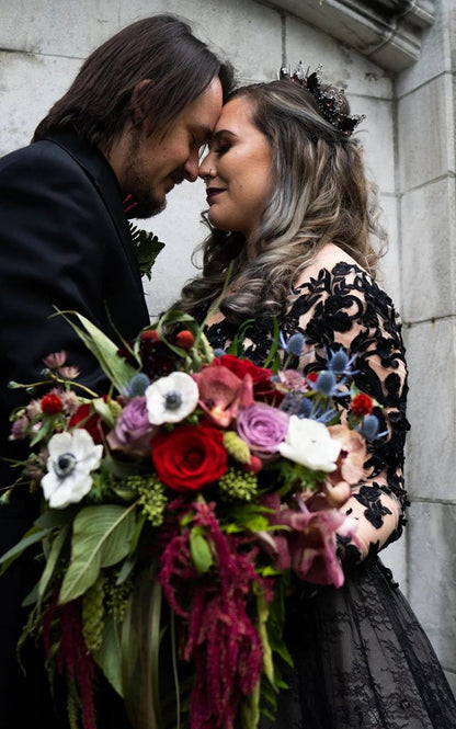Modern Gothic Boho Lace Wedding Dresses Vintage Unique A-line Long Sleeve Bridal Gown with Court Train