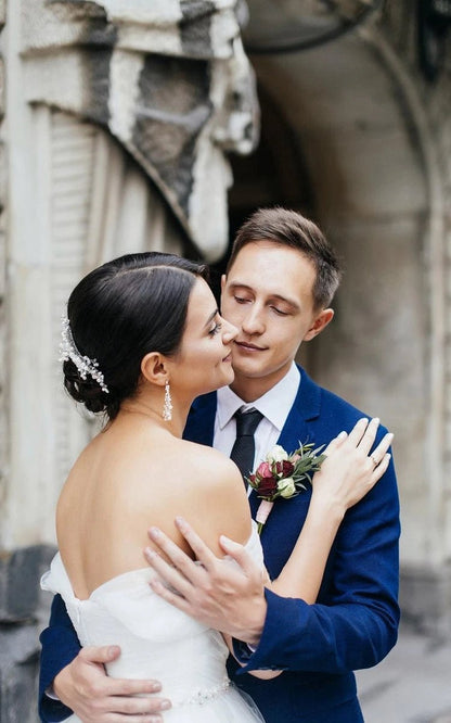 Off-The-Shoulder Tulle Ball Gown Sweep Train Dresses