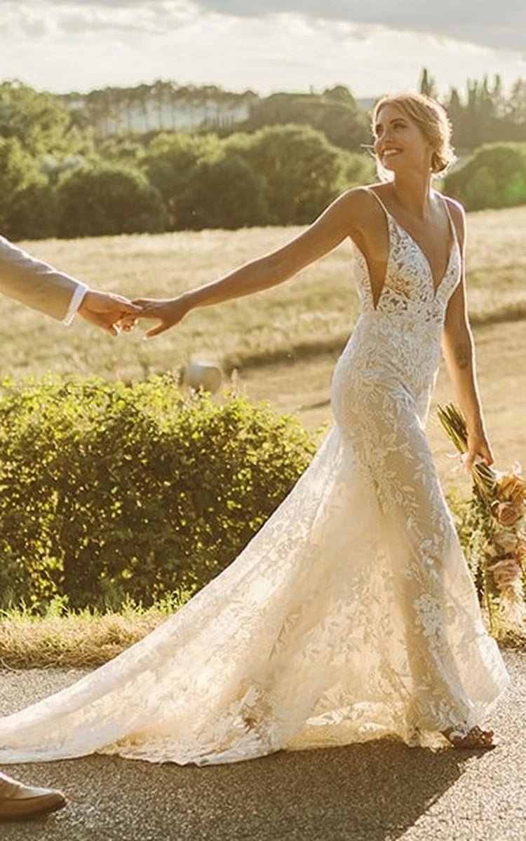 Bohemian Full Body Lace Mermaid Hip Wrap Wedding Dresses Spaghetti Straps with Backless