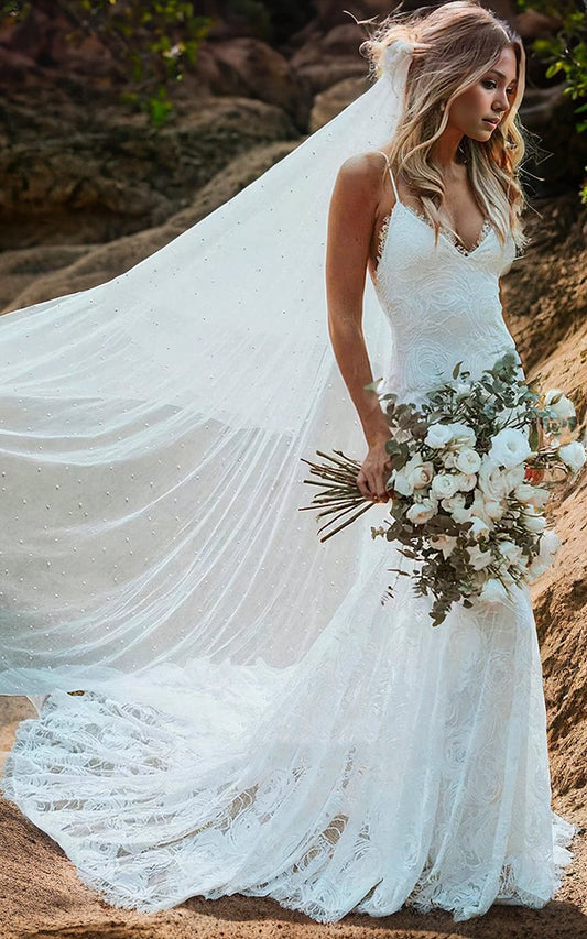 Spaghetti V-neck Mermaid Vintage Lace Flowers Backless Wedding Dresses with Train