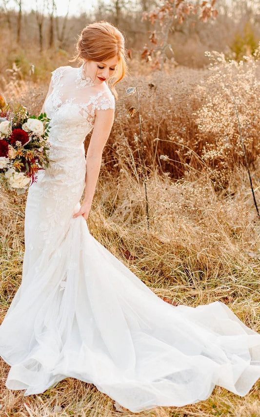 Sheath Ethereal Bell Sleeve Garden Wedding Dresses Jewel High Neck Tulle Gown for Bridal