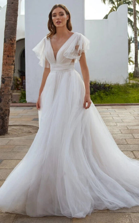 Casual Beach A-line Tulle Wedding Dresses with V-neck And Low-V Back