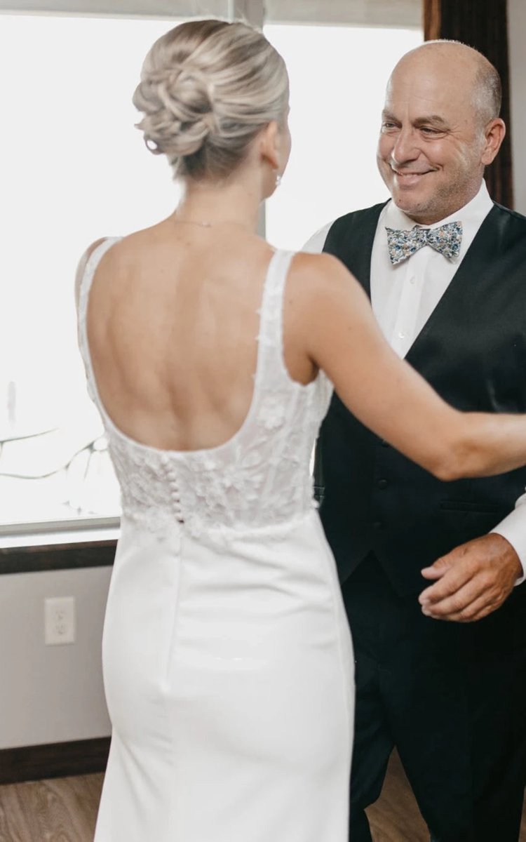 Simple Sheath Modern Upper Body Applique Sweep Train Wedding Dresses