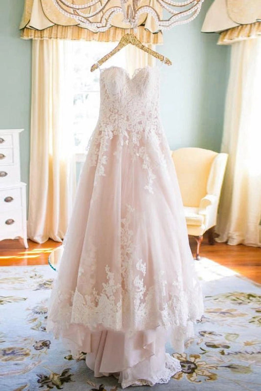 Elegant Vintage A-line Boho Lace Wedding Dresses Unique Western Floral Sweeheart Bridal Gown with Appliques