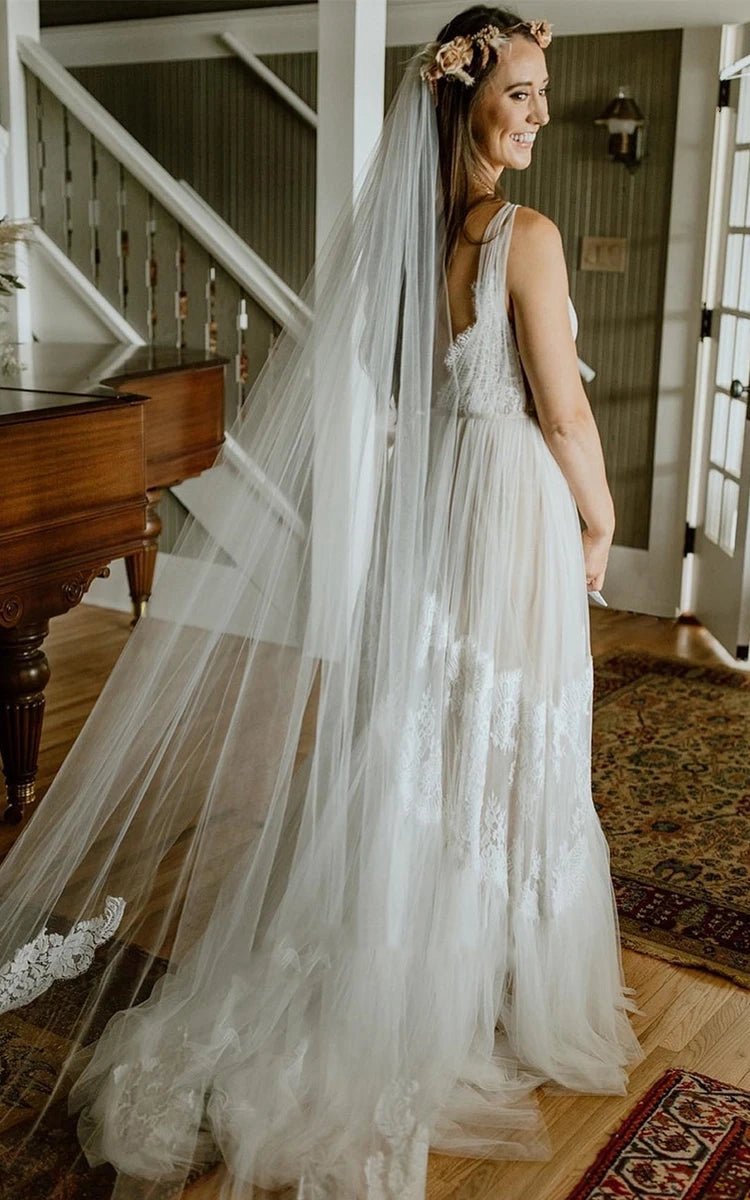 A-line Lace Bohemian V-neck Wedding Dresses with Low-V Back And Appliques