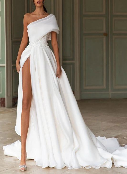 A-line One-Shoulder Organza Sweep Train Wedding Dresses with Appliques Lace