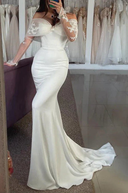 Off-Shoulder Long Sleeve Trumpet Appliques Beach Wedding Dresses