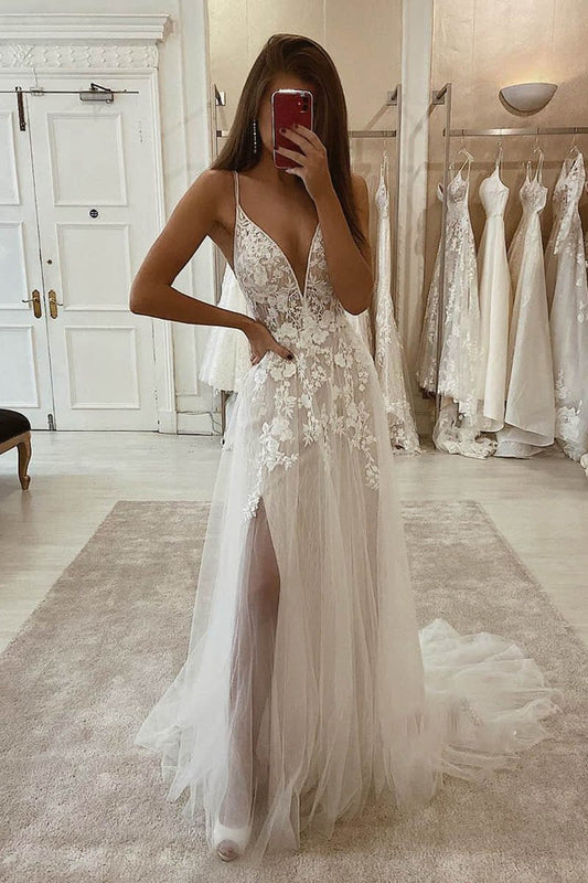 A-line Attractive V-neck Tulle Appliques Bohemian Wedding Dresses