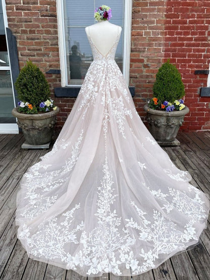 V Neck Lace Tulle Long Wedding Dresses with Lace-Up Back
