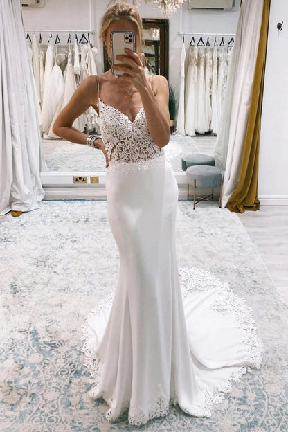 Stunning Mermaid V Neck Satin Lace Wedding Dresses with Train