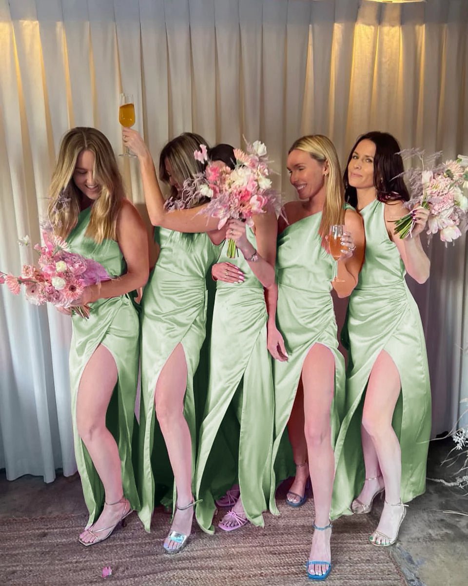 Fashion Sheath One Shoulder Satin Bridesmaid Dresses