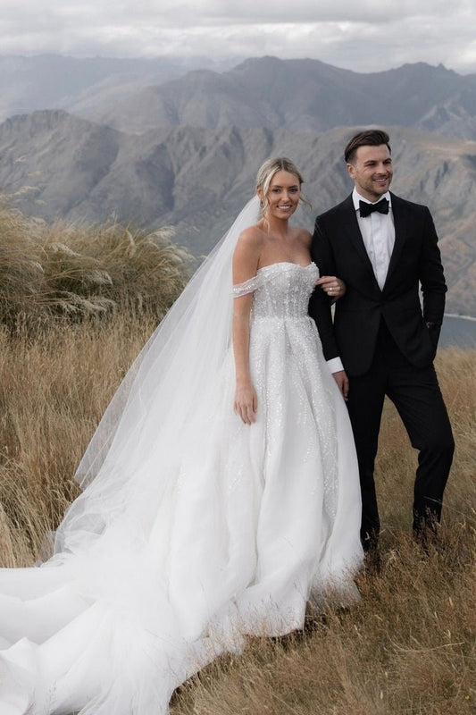 A-line Off the Shoulder Sequin Wedding Dresses