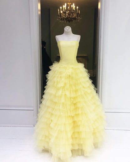 Quinceanera Dresses Elegant Strapless Floor Length Prom Dresses Ball Gown
