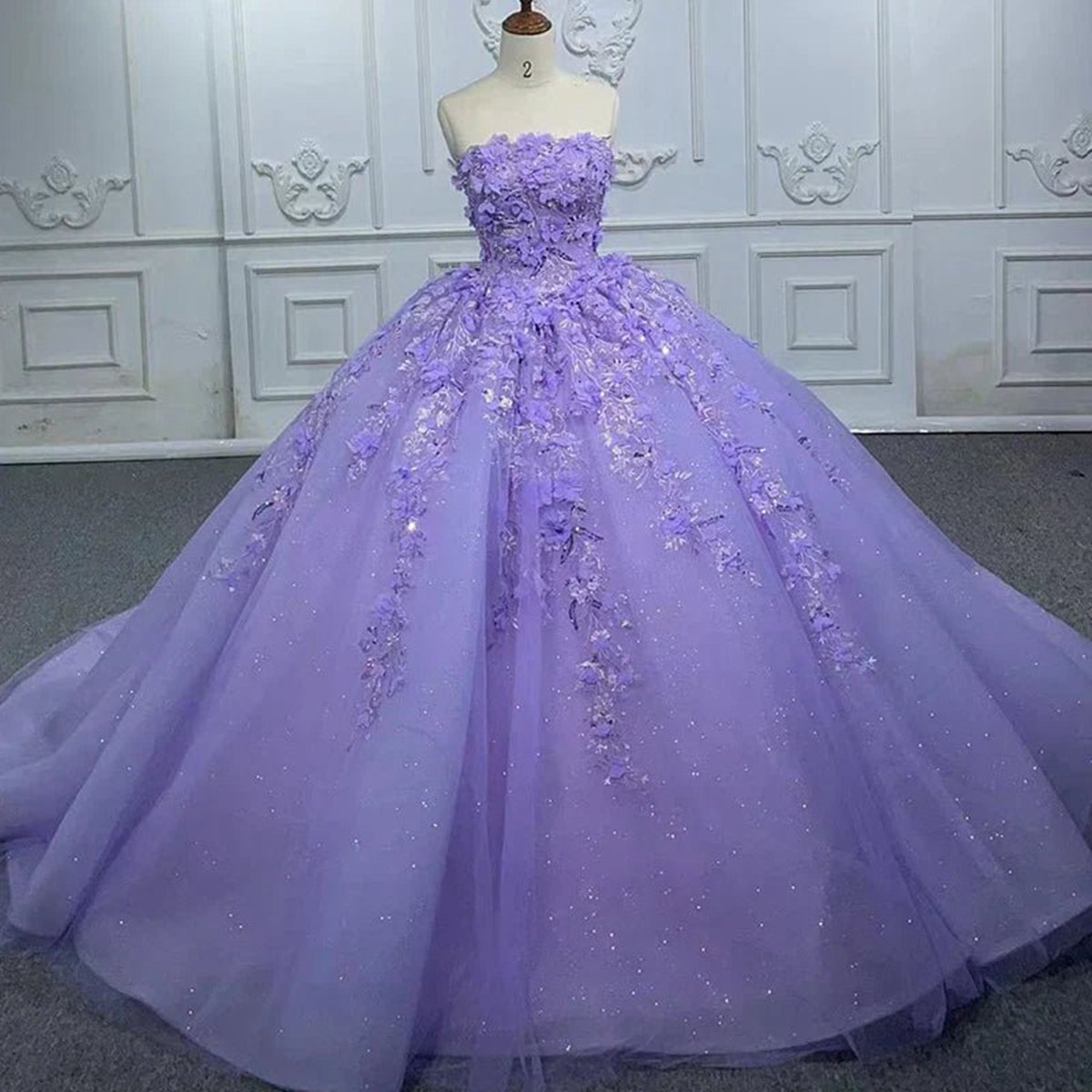 Quinceanera Dresses Elegant Party Princess Dresses Pearls Strapless Evening Gown Appliques Ball Gown