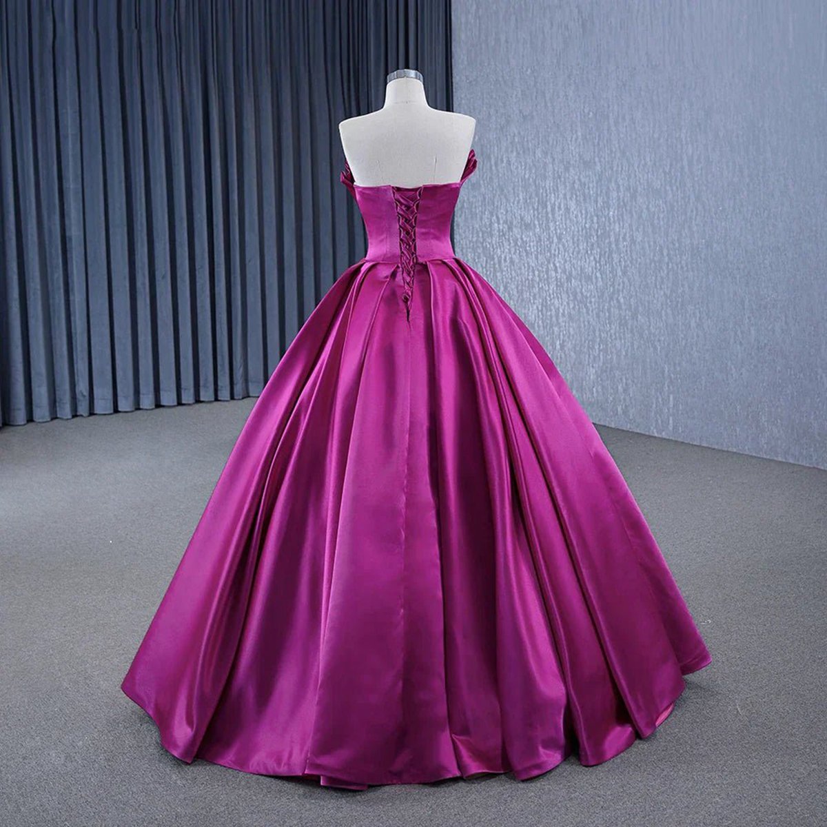 Quinceanera Dresses Novelty A-line Satin Strapless Ball Gown Evening Dresses for Women