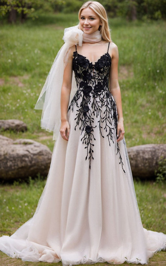 A-line Lace Spaghetti Straps Wedding Dresses with Appliques