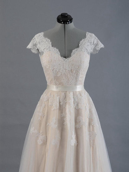 Cap Sleeve V-Neck Lace Tulle Wedding Dresses with Zipper Back