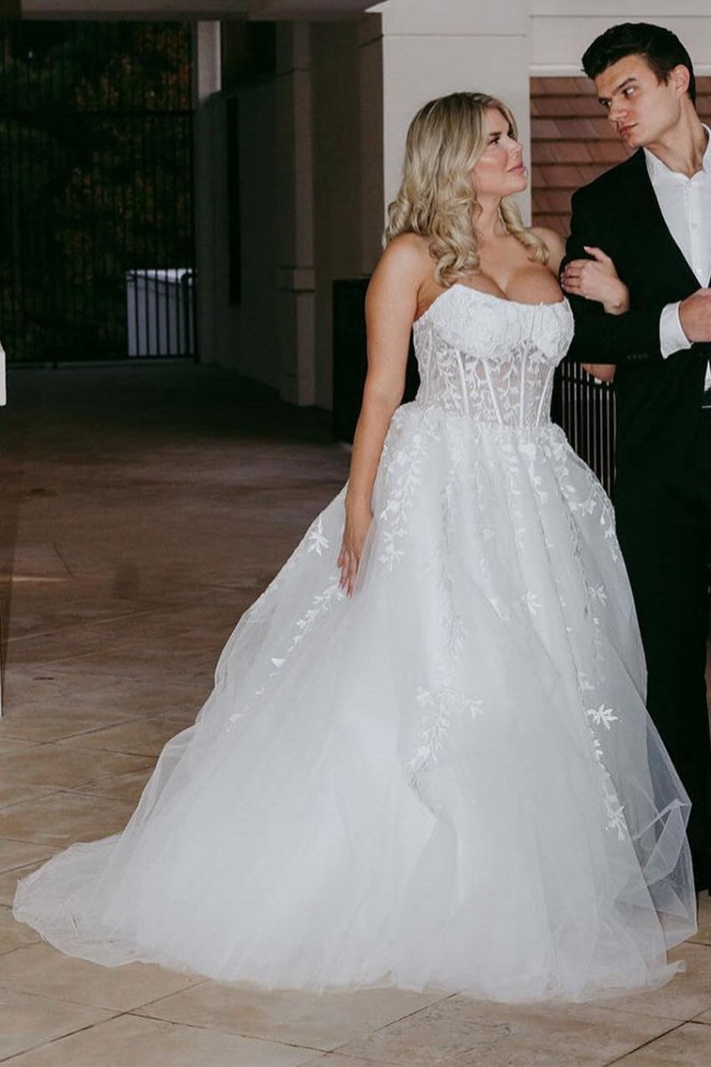 Appliques Strapless A-line Long Prom Dresses