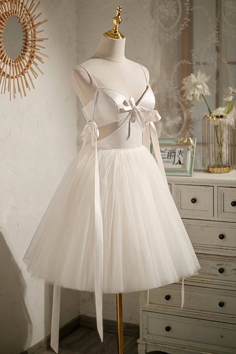 Spaghetti Straps V-Neck Tulle Short Homecoming Dresses with Bow