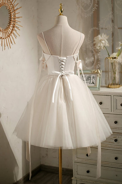Spaghetti Straps V-Neck Tulle Short Homecoming Dresses with Bow
