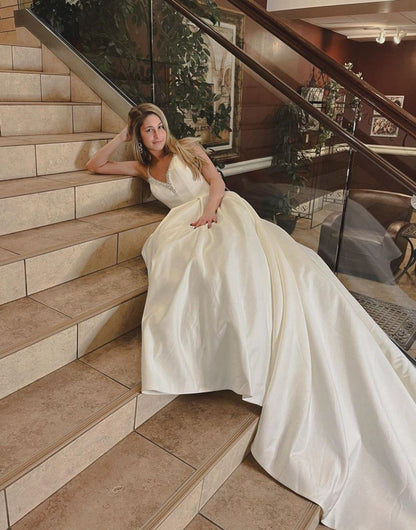 Noble A-line V-Neck Chapel Train Satin Wedding Dresses with Beading