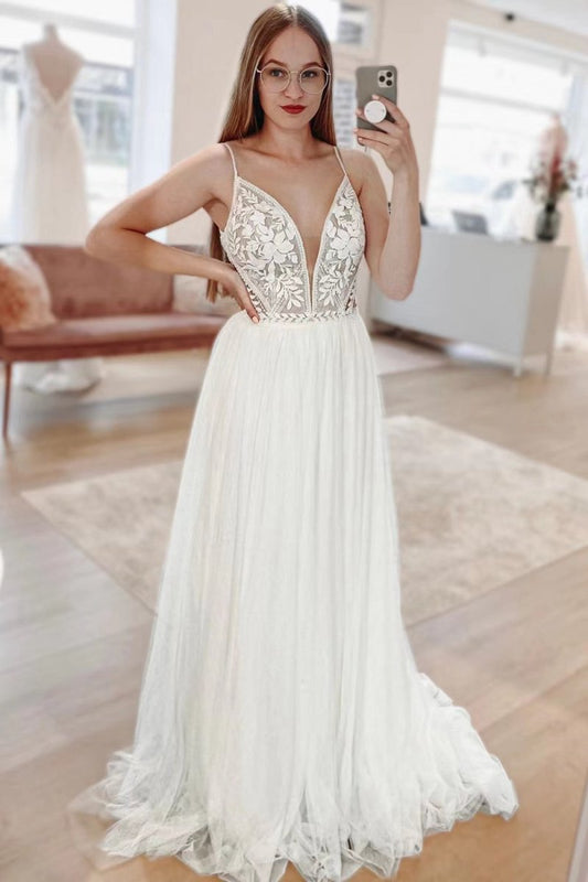 Simple A-line Boho Long Chiffon Wedding Dresses with Lace Appliques