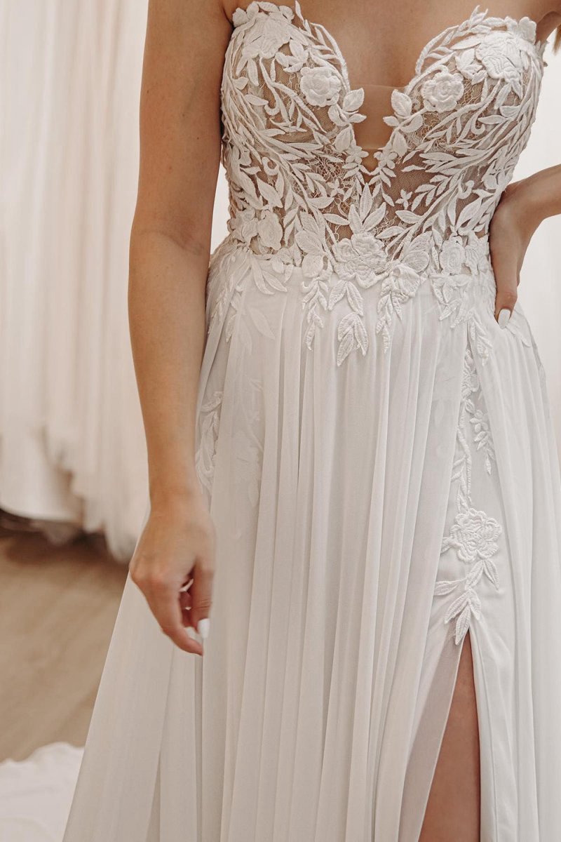 Sweetheart Long Lace Boho Wedding Dresses with Slit