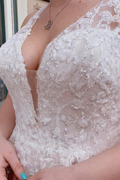A-line Tulle Sparkly Wedding Dresses with Appliques