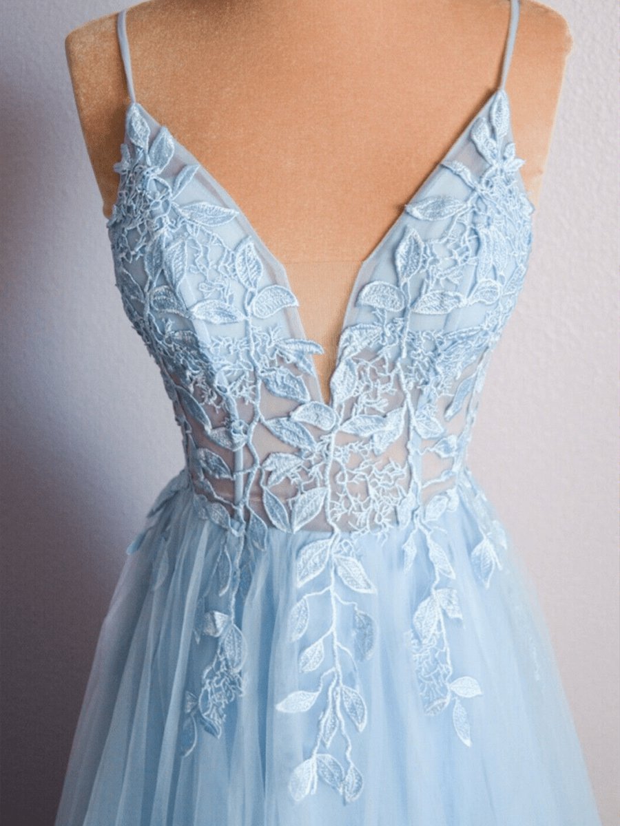 V Neck Lace-Up Appliques Tulle Long Prom Dresses