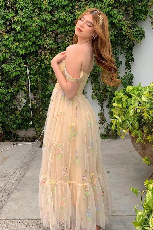 A-line Sweetheart Long Prom Dresses with Embroidery