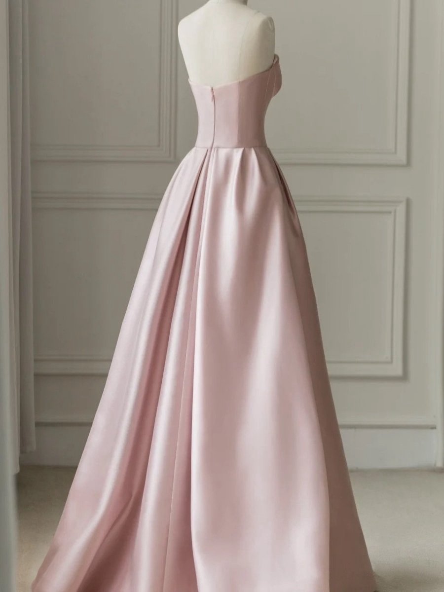 Sleeveless Satin A-line Floor-Length Evening Gown Slit with Tulle Strapless Prom Dresses