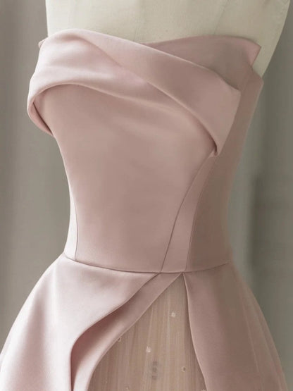 Sleeveless Satin A-line Floor-Length Evening Gown Slit with Tulle Strapless Prom Dresses