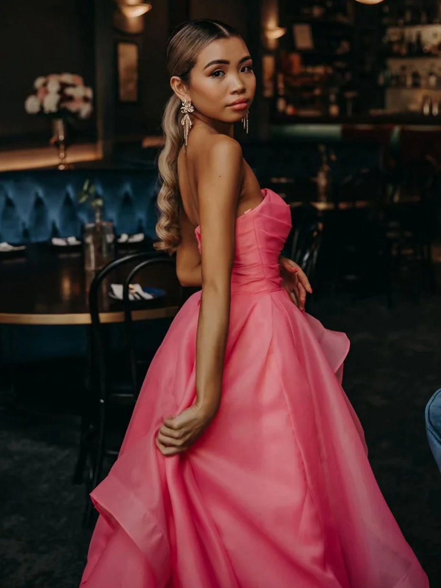 A-line Strapless Organza Prom Dresses