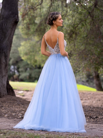 Deep V-Neck Applique Lace Floor Length Tulle Prom Dresses